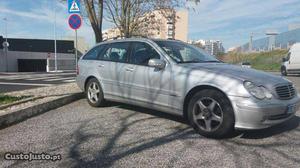 Mercedes-Benz C 220 Cdi Março/02 - à venda - Ligeiros