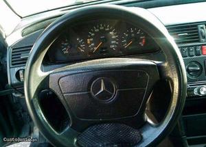 Mercedes-Benz C 220 Elegance Março/95 - à venda - Ligeiros