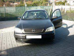 Opel Astra 17.DTI Dezembro/00 - à venda - Ligeiros