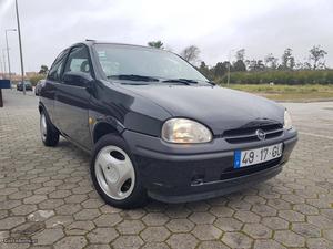 Opel Corsa 1.5 td sport Agosto/97 - à venda - Ligeiros