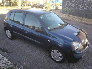 Renault Clio 1.2 Março/04 - à venda - Ligeiros