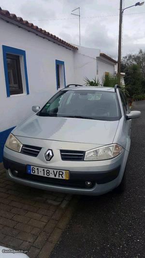 Renault Mégane break Novembro/03 - à venda - Ligeiros