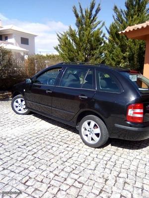 Skoda Fabia 1.4 tdi 80cv confort Março/07 - à venda -