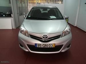 Toyota Yaris D4D 6Vel.Km Abril/12 - à venda -