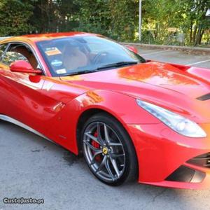 Ferrari FF berlinetta f12 Julho/13 - à venda -