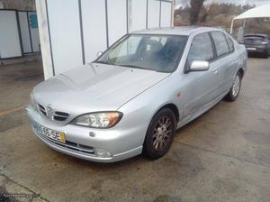 Nissan Primera 2.0i Abril/01 - à venda - Ligeiros