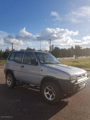 Nissan Terrano 2.7 SGX 100cv Dezembro/94 - à venda -