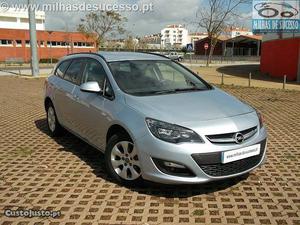Opel Astra SPORT TOURER CDTI Novembro/14 - à venda -
