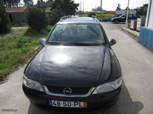 Opel Vectra 2.0TDCI 16V 100CV Abril/00 - à venda - Ligeiros