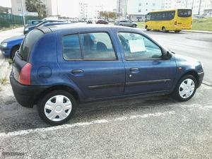 Renault Clio CLIO RN Dezembro/98 - à venda - Ligeiros