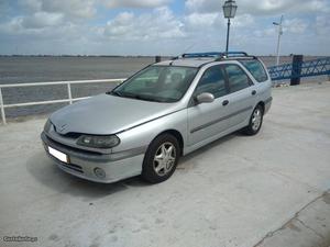 Renault Laguna break1.6 rxe Maio/98 - à venda - Ligeiros