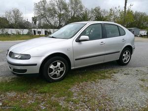 Seat Leon  vl Julho/01 - à venda - Ligeiros