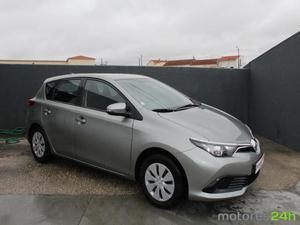 Toyota Auris 1.4 D-4D Active