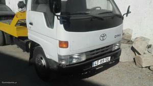 Toyota Dyna 250 Março/96 - à venda - Comerciais / Van,