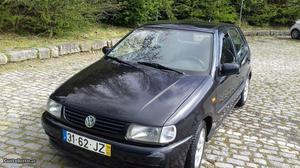 VW Polo 1.4 5 portas Abril/98 - à venda - Ligeiros