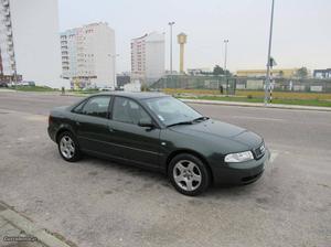 Audi A4 Muito bom Junho/99 - à venda - Ligeiros