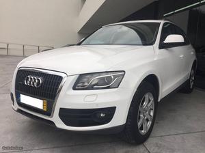 Audi Q5 2.0 TDI Novembro/10 - à venda - Monovolume / SUV,