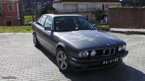 BMW 525 Eix Março/93 - à venda - Ligeiros