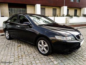 Honda Accord 2.2 I-CTDI 140cv Outubro/04 - à venda -