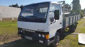 Mitsubishi 3.3 Junho/90 - à venda - Comerciais / Van,