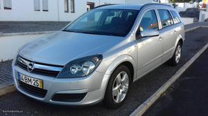 Opel Astra Cosmo CDTI Abril/06 - à venda - Ligeiros