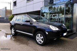 Porsche Cayenne 3.2 V6 GPL Junho/04 - à venda - Monovolume