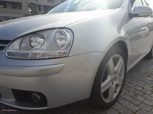 VW Golf 2.0 tdi kms reais Janeiro/05 - à venda - Ligeiros