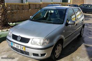 VW Polo Kms Janeiro/02 - à venda - Ligeiros