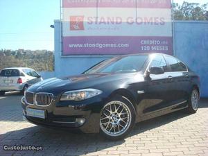 BMW 520 d Auto Nacional Março/11 - à venda - Ligeiros