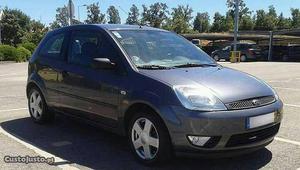 Ford Fiesta 1.4 tdci sportvan 100mil kms Fevereiro/05 - à