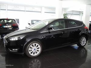 Ford Focus 1.5 TDCi Titanium Novembro/15 - à venda -