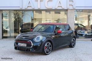 MINI JCW Auto (231 cv) Maio/15 - à venda - Ligeiros