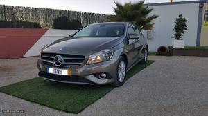 Mercedes-Benz A 180 CDI Dezembro/13 - à venda - Ligeiros