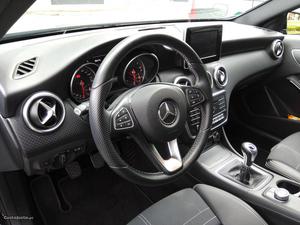 Mercedes-Benz A 180 Urban Facelift 1.5 Outubro/15 - à venda