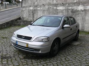Opel Astra v Novembro/98 - à venda - Ligeiros