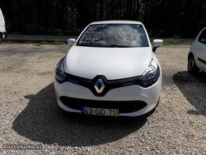 Renault Clio 1.5 DCi Confort Novembro/13 - à venda -