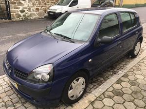 Renault Clio aceito trocas Junho/04 - à venda - Ligeiros