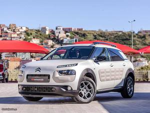 Citroën C4 Cactus 1.6 Blue-HDi Julho/15 - à venda -