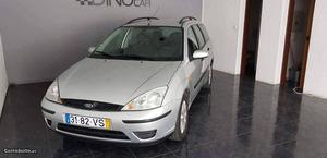 Ford Focus 1.8 tddi Novembro/03 - à venda - Ligeiros