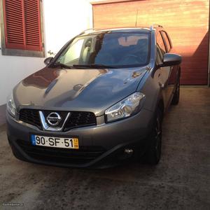 Nissan Qashqai 1.5 Teckna S. 110 cv Agosto/12 - à venda -