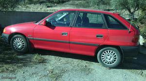 Opel Astra 1.4 SE Dezembro/93 - à venda - Ligeiros