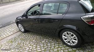 Opel Astra cosmos cdti 90 cv Outubro/09 - à venda -
