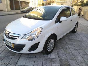 Opel Corsa 1.3CDTI-IVA DEDUTIVE Julho/13 - à venda -
