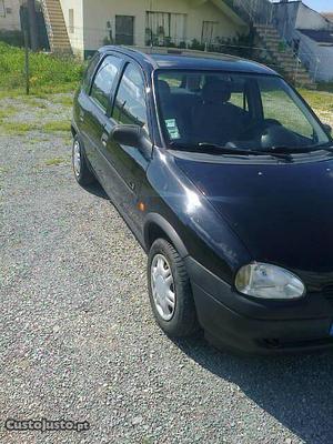 Opel Corsa 12V Junho/99 - à venda - Ligeiros Passageiros,