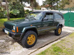 Jeep Cherokee 3 portas Julho/00 - à venda - Pick-up/