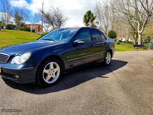 Mercedes-Benz C 220 Avanguard Julho/02 - à venda - Ligeiros