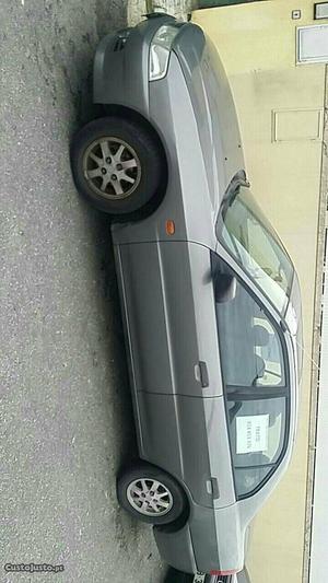 Mitsubishi Lancer 1.3 Março/99 - à venda - Ligeiros