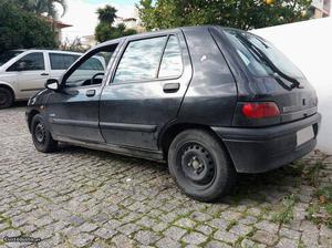 Renault Clio 1.1 Janeiro/98 - à venda - Ligeiros