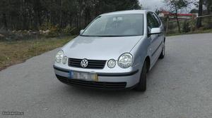 VW Polo Comforline Março/02 - à venda - Ligeiros