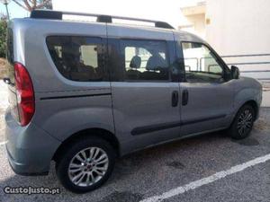 Fiat Doblo 7 L TranspCrianças Setembro/10 - à venda -